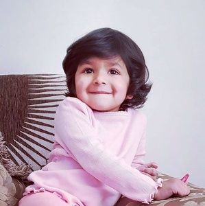 Meet your Posher, Dhara